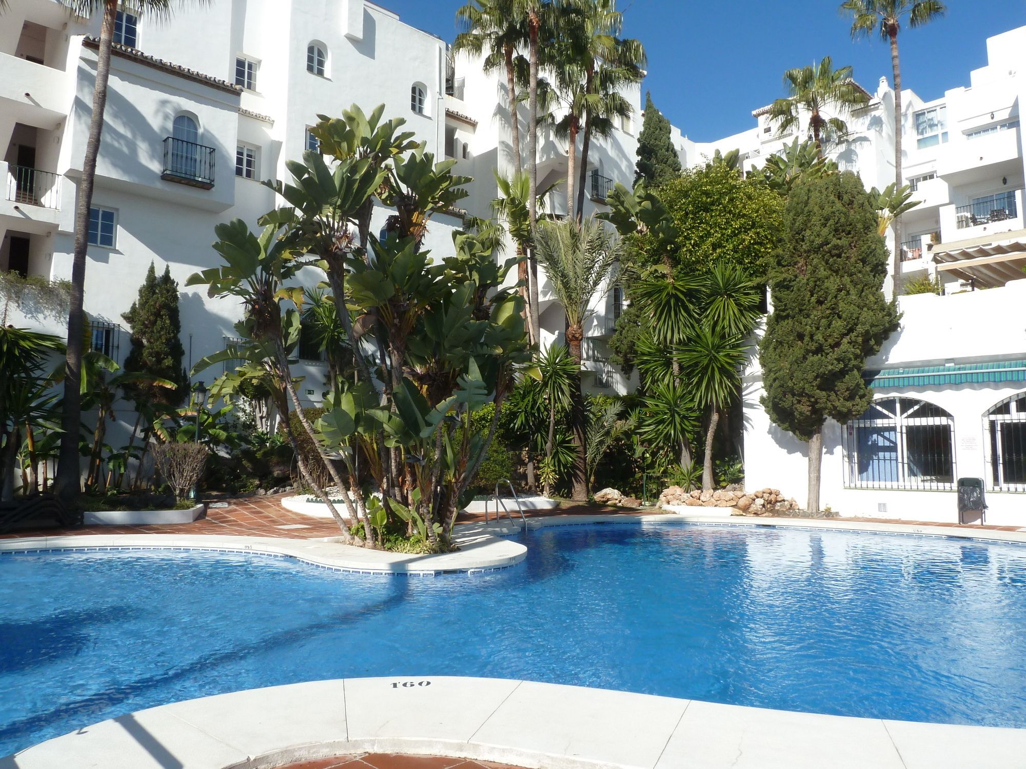 Apartamento Pueblo Quinta ベナルマデナ エクステリア 写真