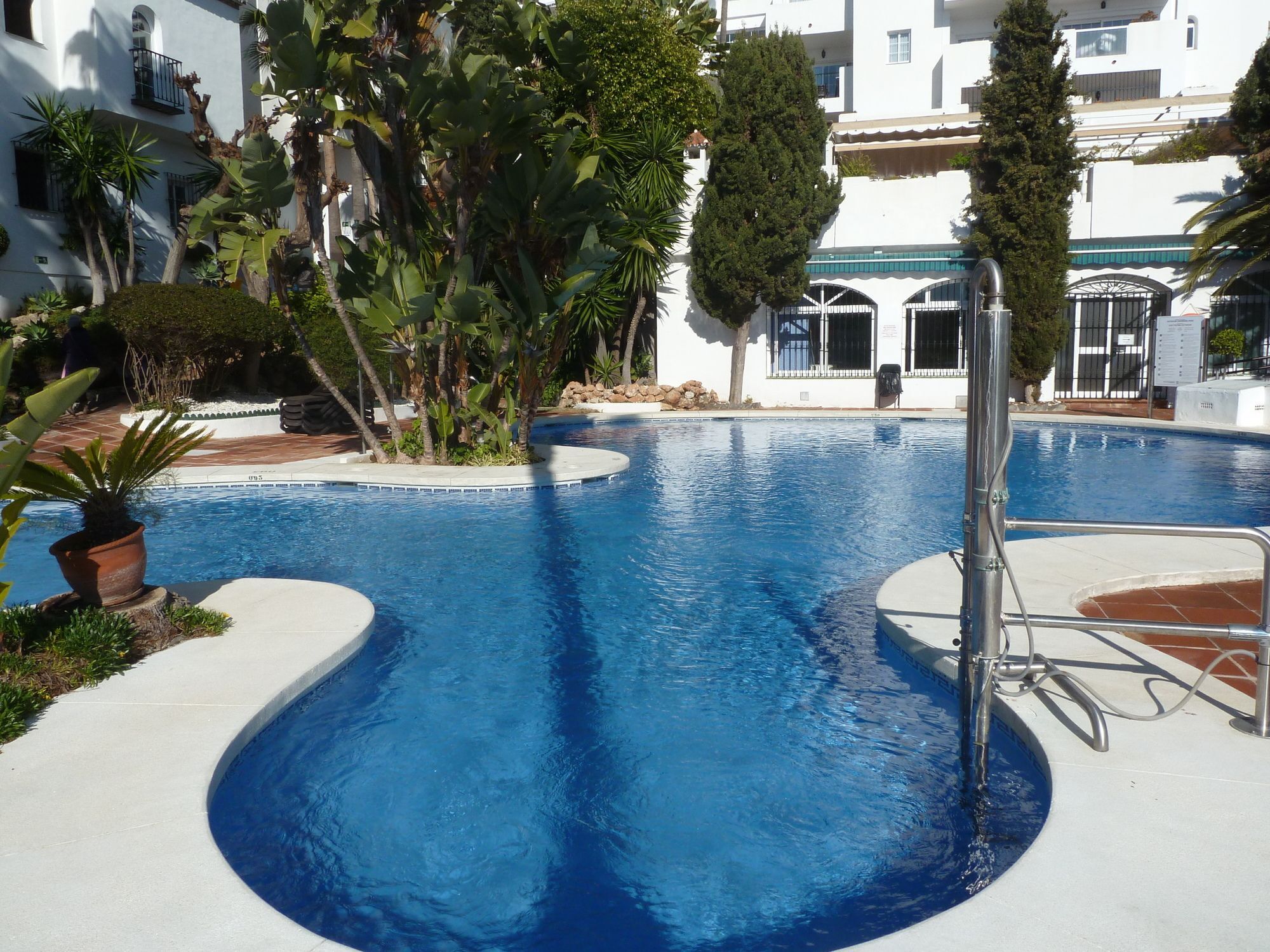 Apartamento Pueblo Quinta ベナルマデナ エクステリア 写真